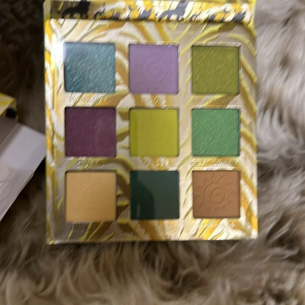 Makeup Revolution Disney The Lion King Jungle Princess Eyeshadow Palette new